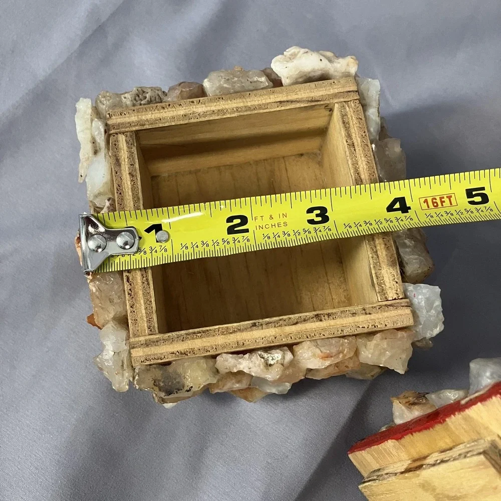 Handmade Stone Quartz Rock Encrusted Pyramid Trinket Jewelry Box Wood‎ Keepsake